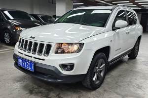 指南者 Jeep 改款 2.4L 四驅(qū)舒適版