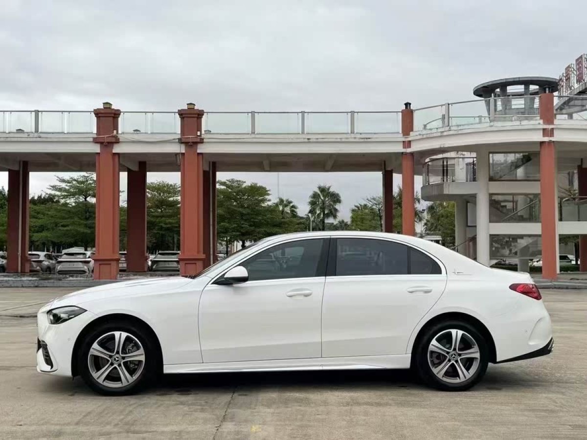 奔馳 奔馳C級  2022款 改款 C 200 L 運(yùn)動版圖片