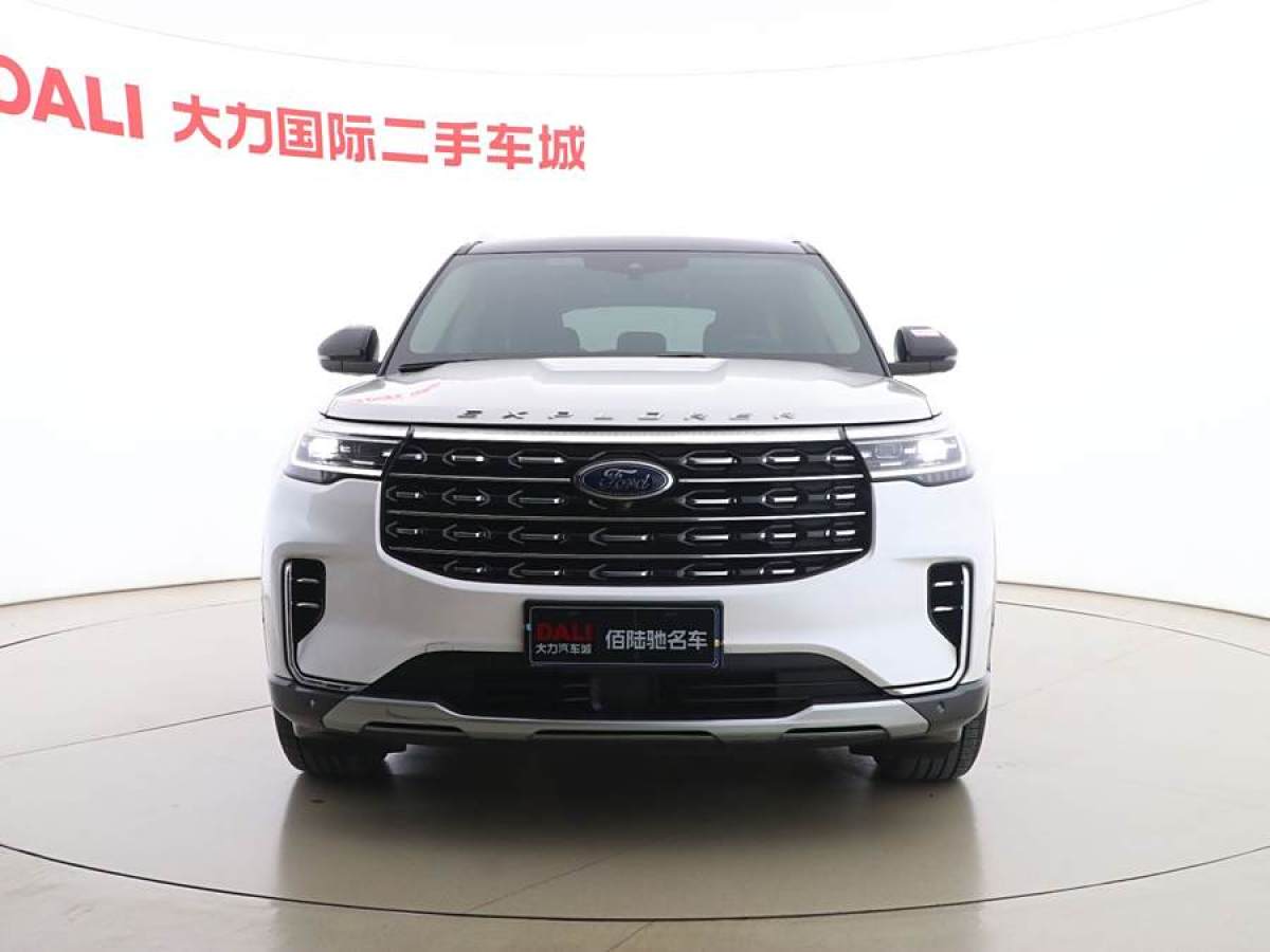 福特 探險(xiǎn)者  2023款 EcoBoost 285 四驅(qū)鈦金版 7座圖片