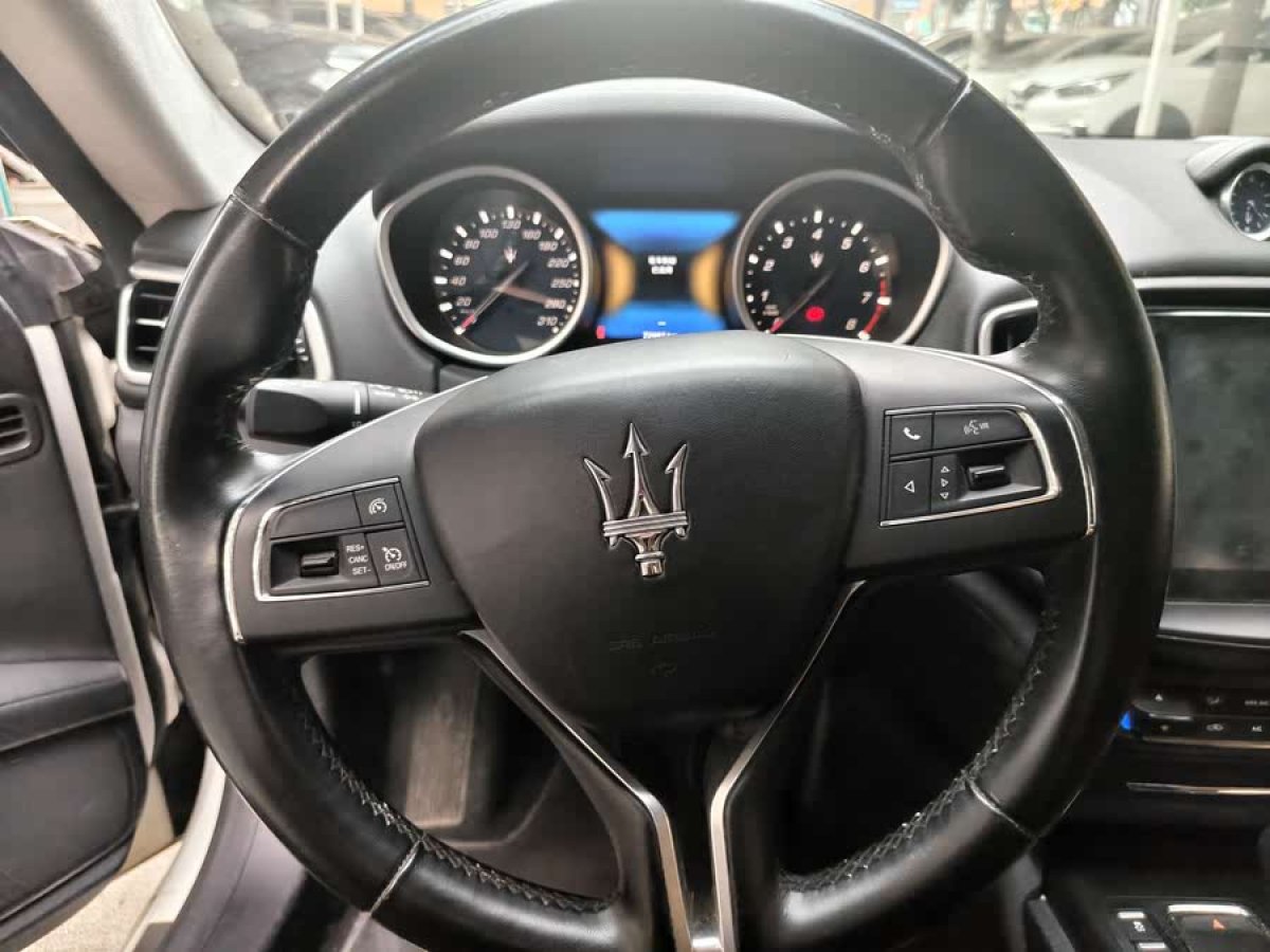 瑪莎拉蒂 Ghibli  2017款 3.0T 標(biāo)準(zhǔn)版圖片