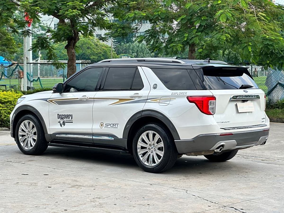 福特 探險(xiǎn)者  2023款 EcoBoost 285 四驅(qū)鈦金版 6座圖片