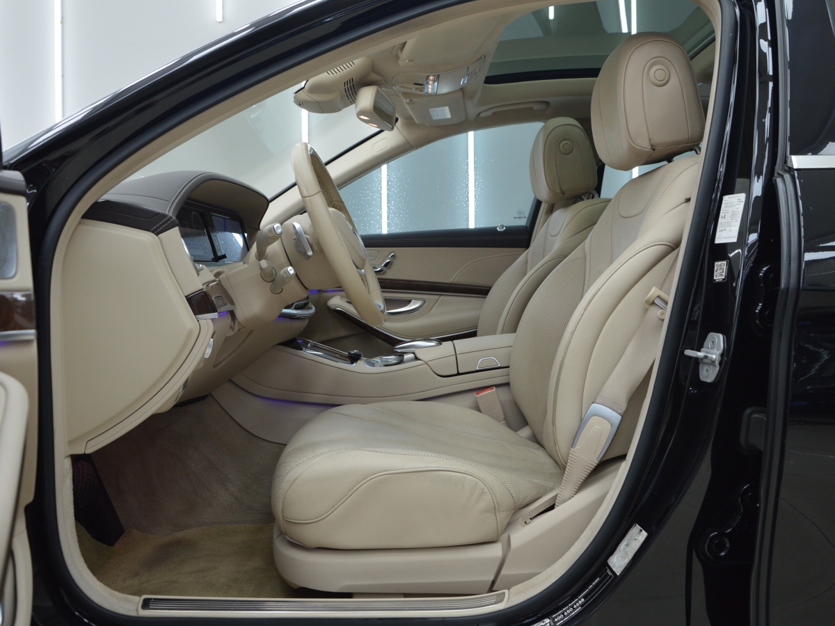 2017年1月奔驰 奔驰S级  2023款 改款 S 400 L 商务型