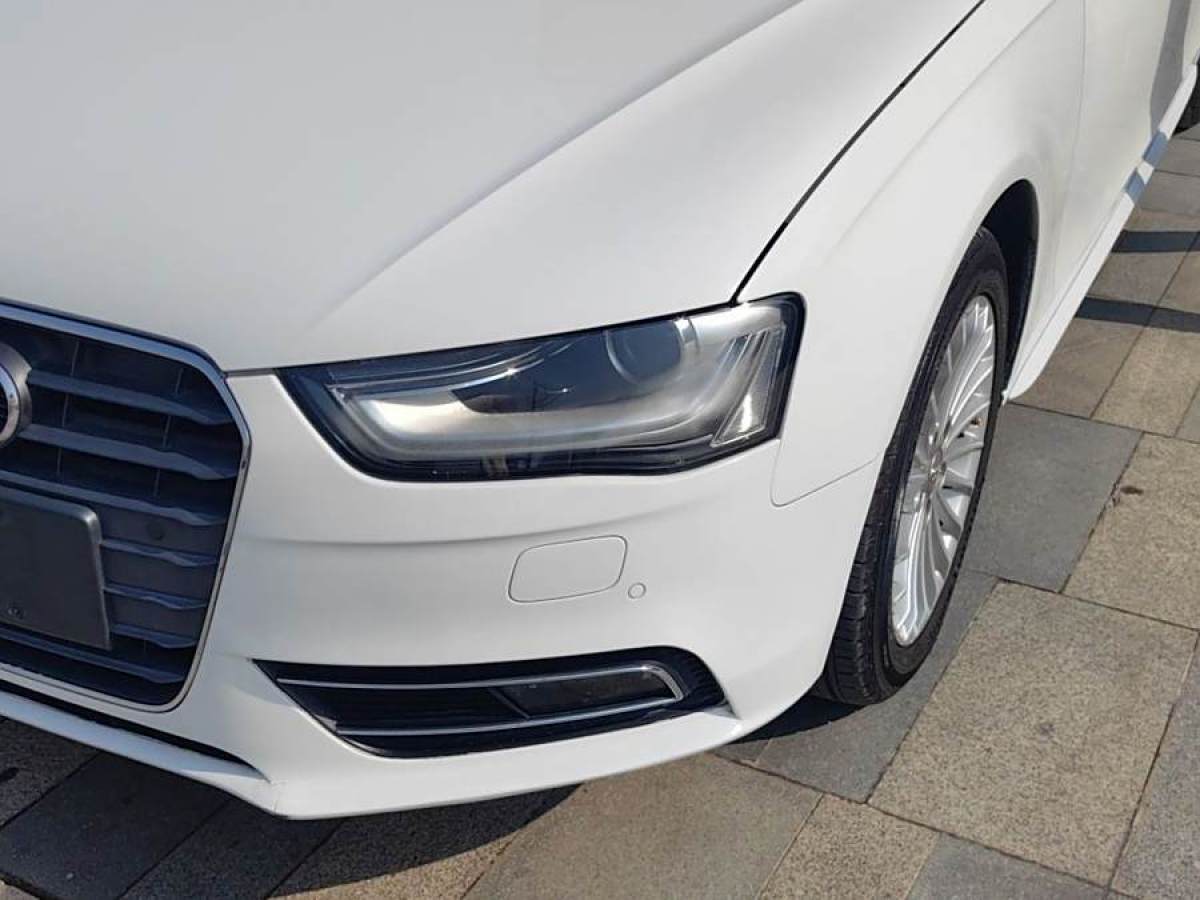 奧迪 奧迪A4L  2015款 35 TFSI 自動(dòng)舒適型圖片