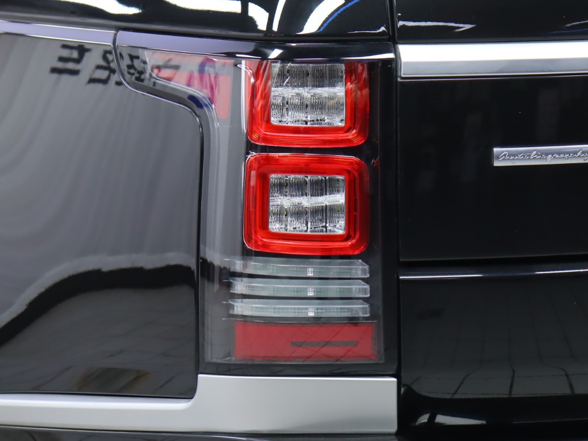 路虎 攬勝  2013款 5.0 V8 AB 尊崇創(chuàng)世版圖片