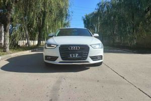 奥迪A4L 奥迪 A4L 30TFSI 手动舒适型