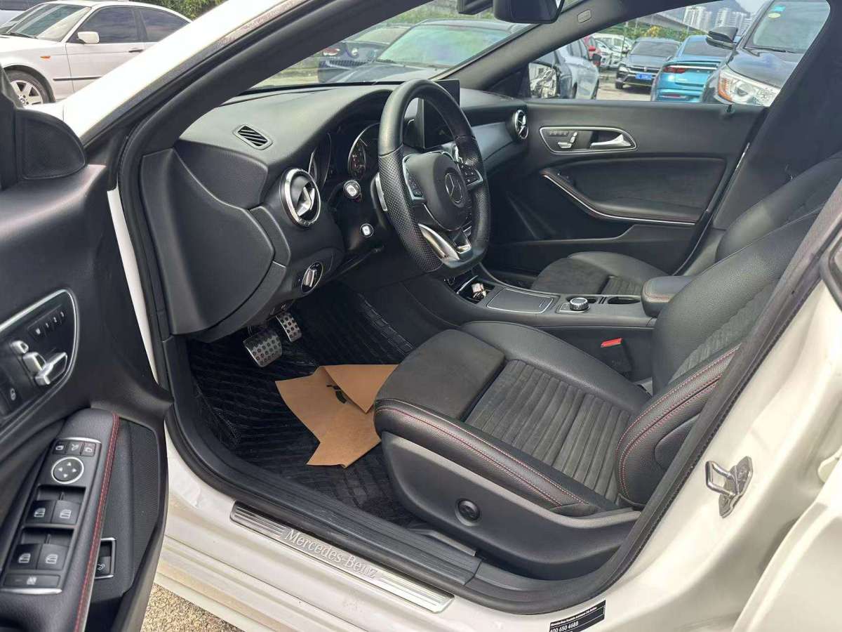 2018年11月奔馳 奔馳CLA級  2019款 CLA 220 4MATIC