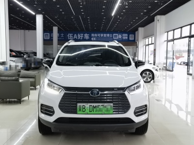 2018年8月 比亞迪 元新能源 EV360 智聯(lián)創(chuàng)酷型圖片