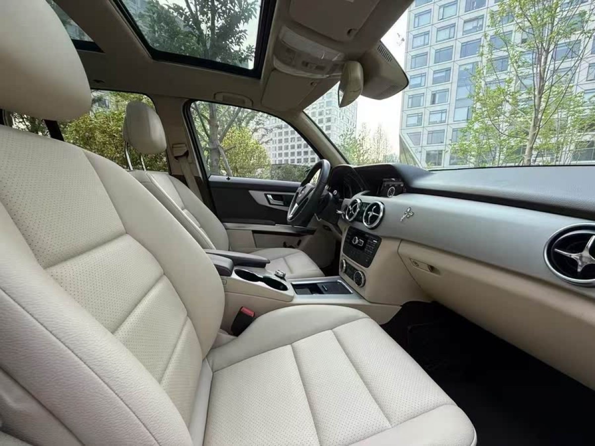 奔馳 奔馳GLK級  2013款 改款 GLK 300 4MATIC 時尚型圖片