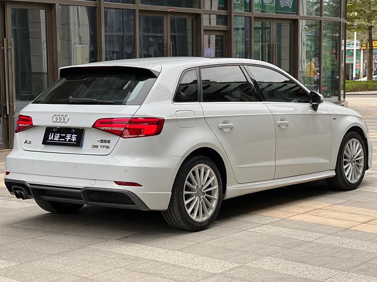 奧迪 奧迪A3  2017款 Sportback 35 TFSI 時(shí)尚型圖片