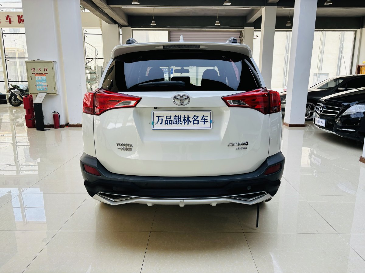 豐田 RAV4  2018款 榮放 2.0L CVT兩驅(qū)風(fēng)尚版圖片