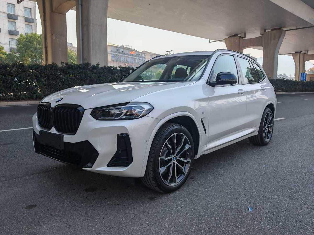 寶馬 寶馬X3  2023款 xDrive30i 領(lǐng)先型 M曜夜套裝圖片