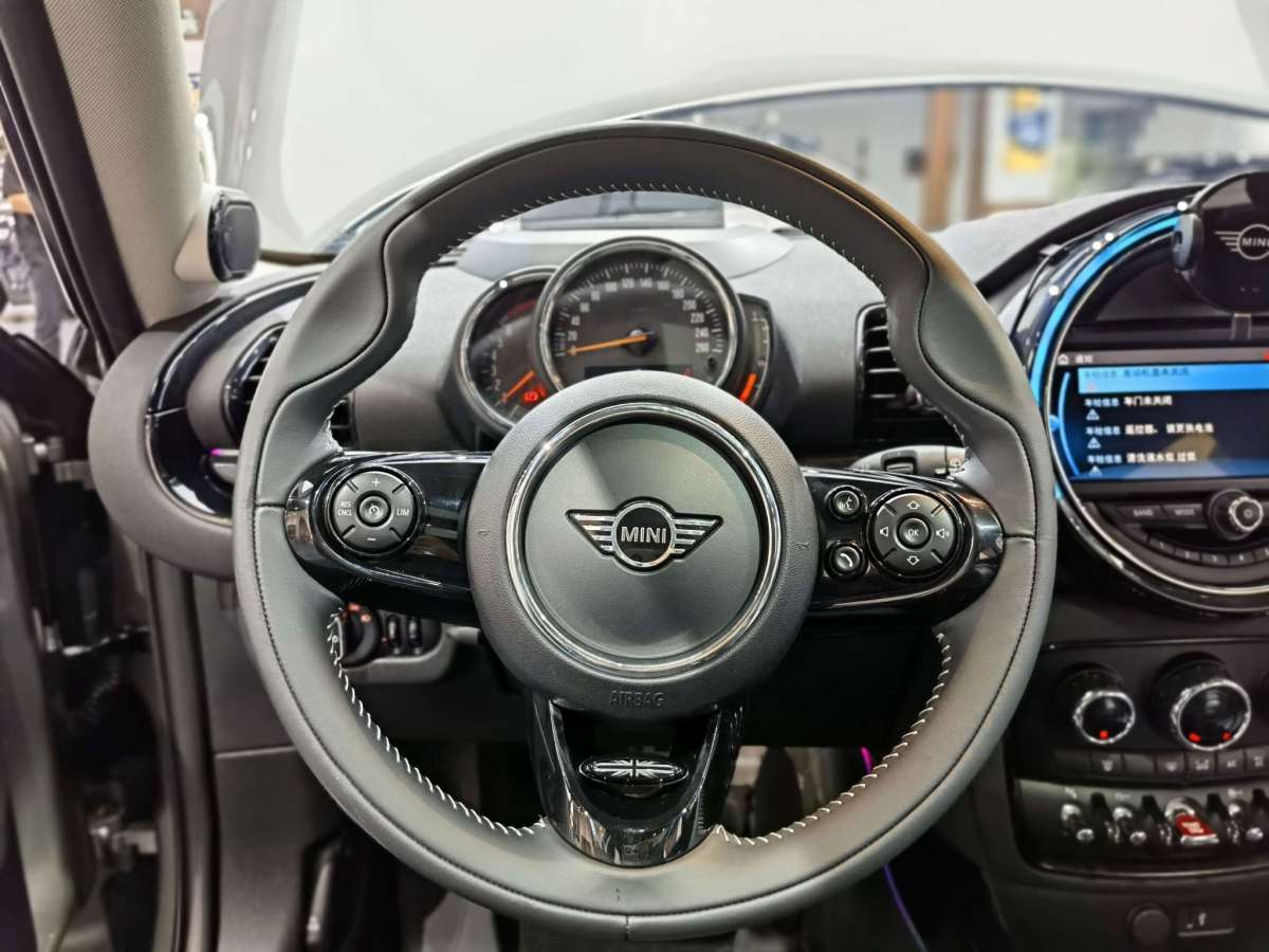 2020年3月MINI CLUBMAN  2019款 1.5T COOPER 鑒賞家