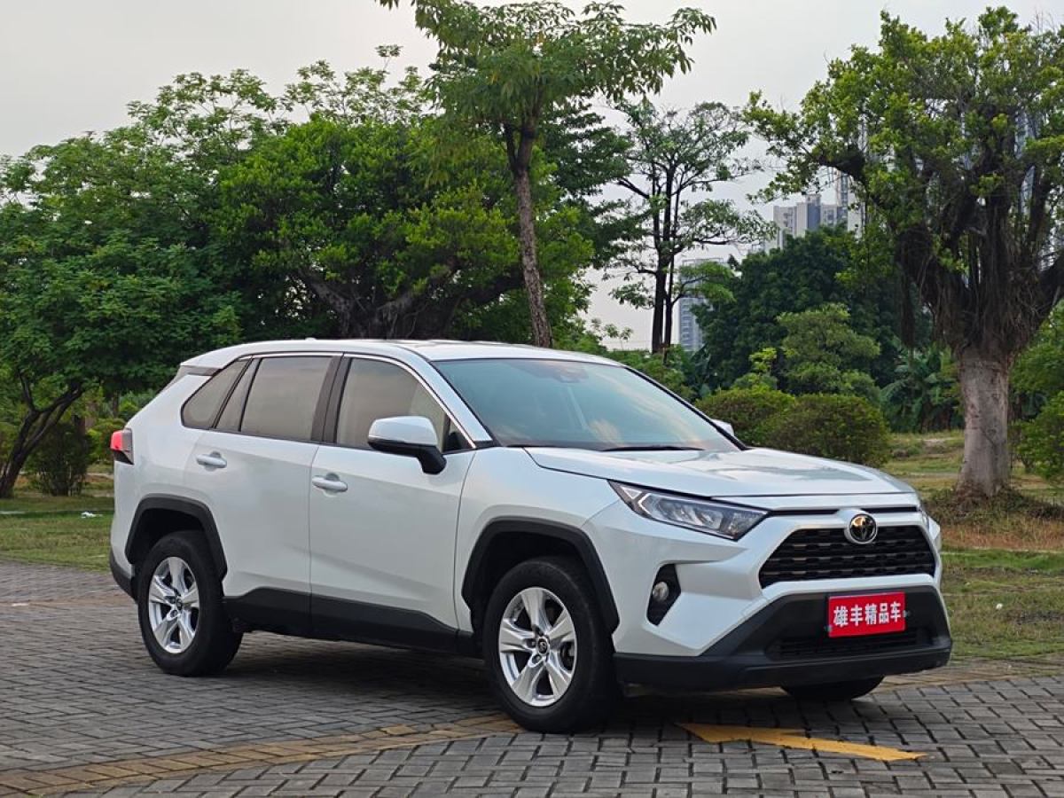 2021年8月豐田 RAV4榮放  2021款 2.0L CVT兩驅(qū)都市版