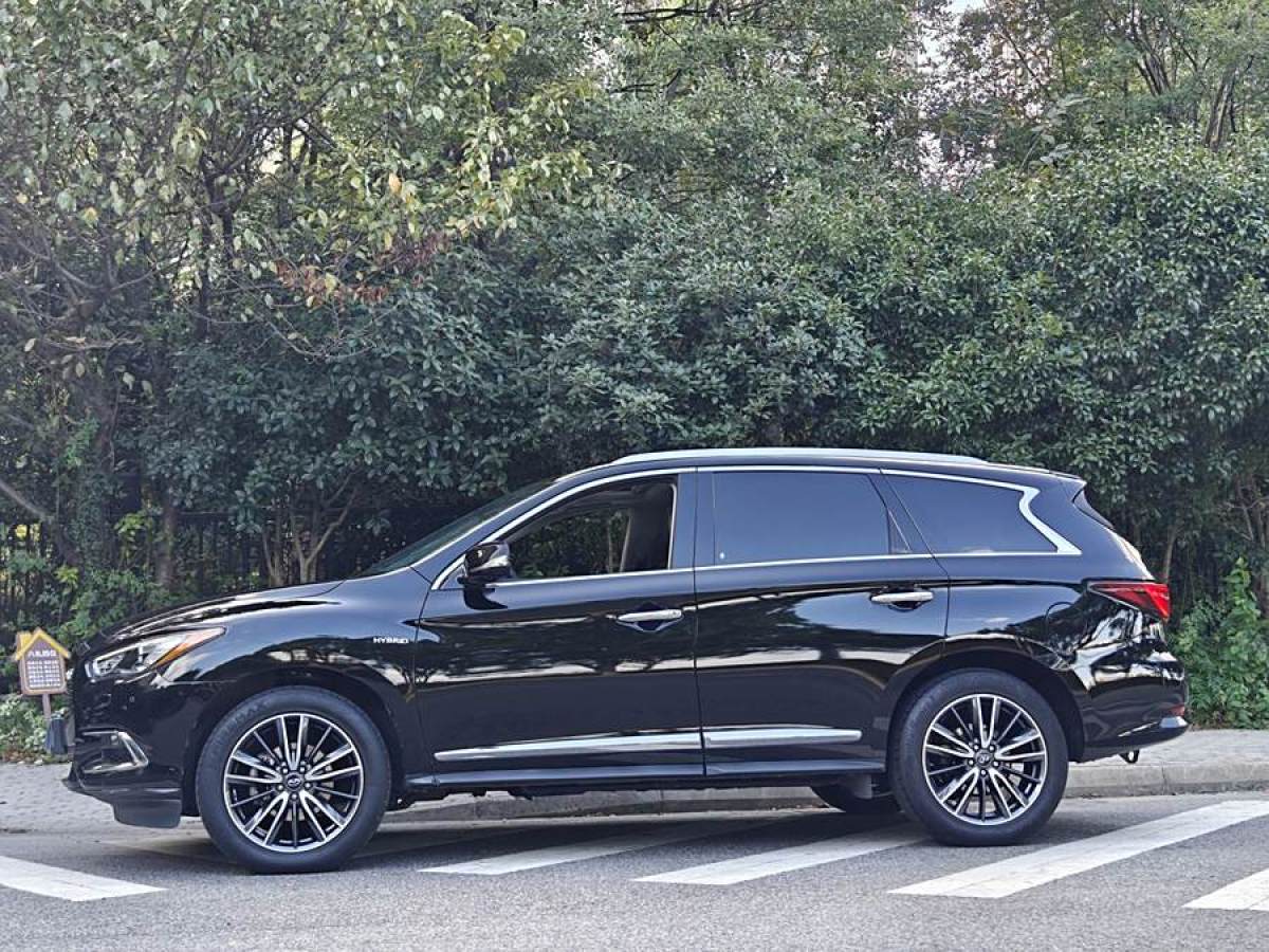 英菲尼迪 QX60  2020款 2.5 S/C Hybrid 兩驅(qū)卓越版 國VI圖片