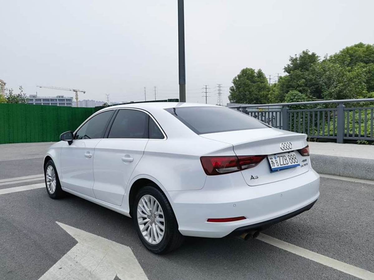 奧迪 奧迪A3  2016款 Limousine 35 TFSI 進(jìn)取型圖片