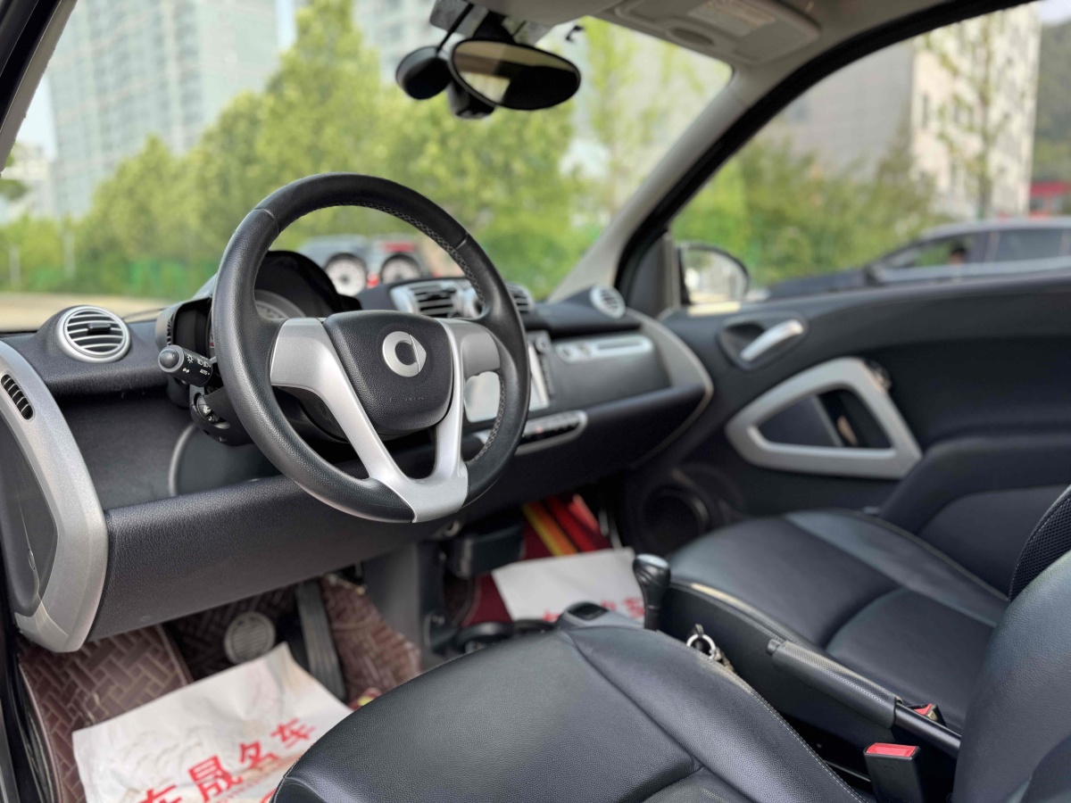 smart fortwo  2013款 1.0T 硬頂冰炫特別版圖片
