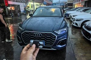 奧迪Q5 e-tron 奧迪 40 e-tron 星耀型 機(jī)甲套裝