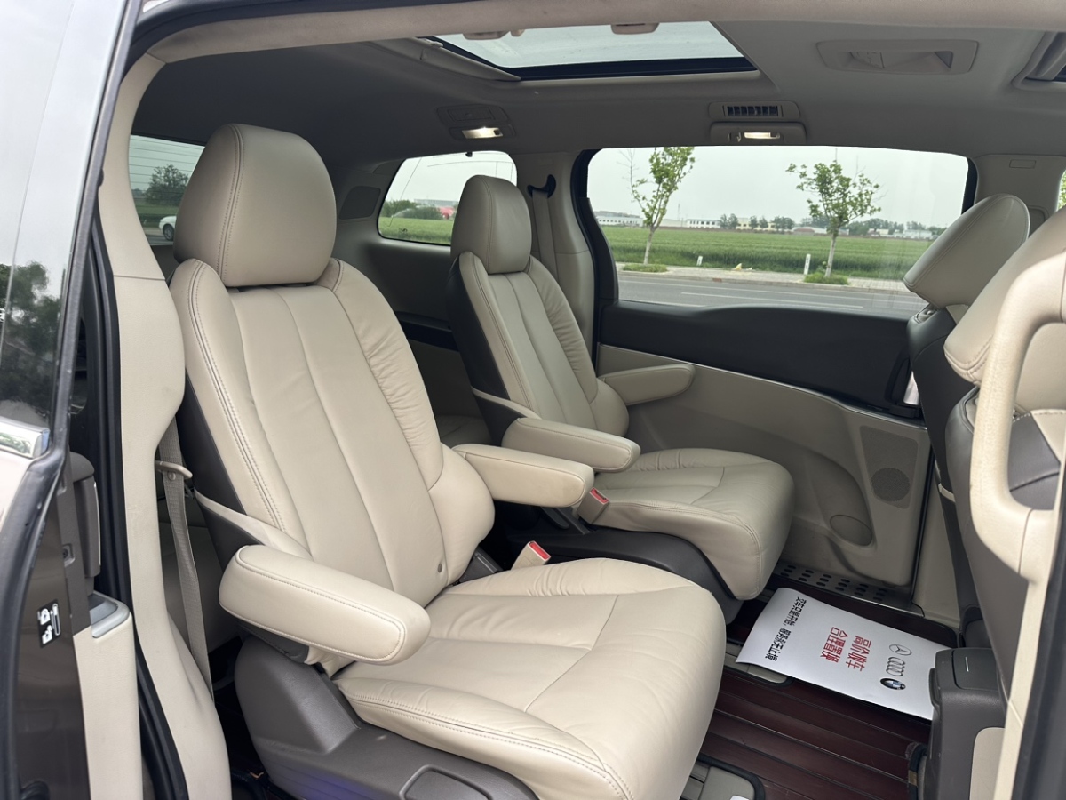 別克 GL8  2013款 3.0L GT豪華商務(wù)豪雅版圖片