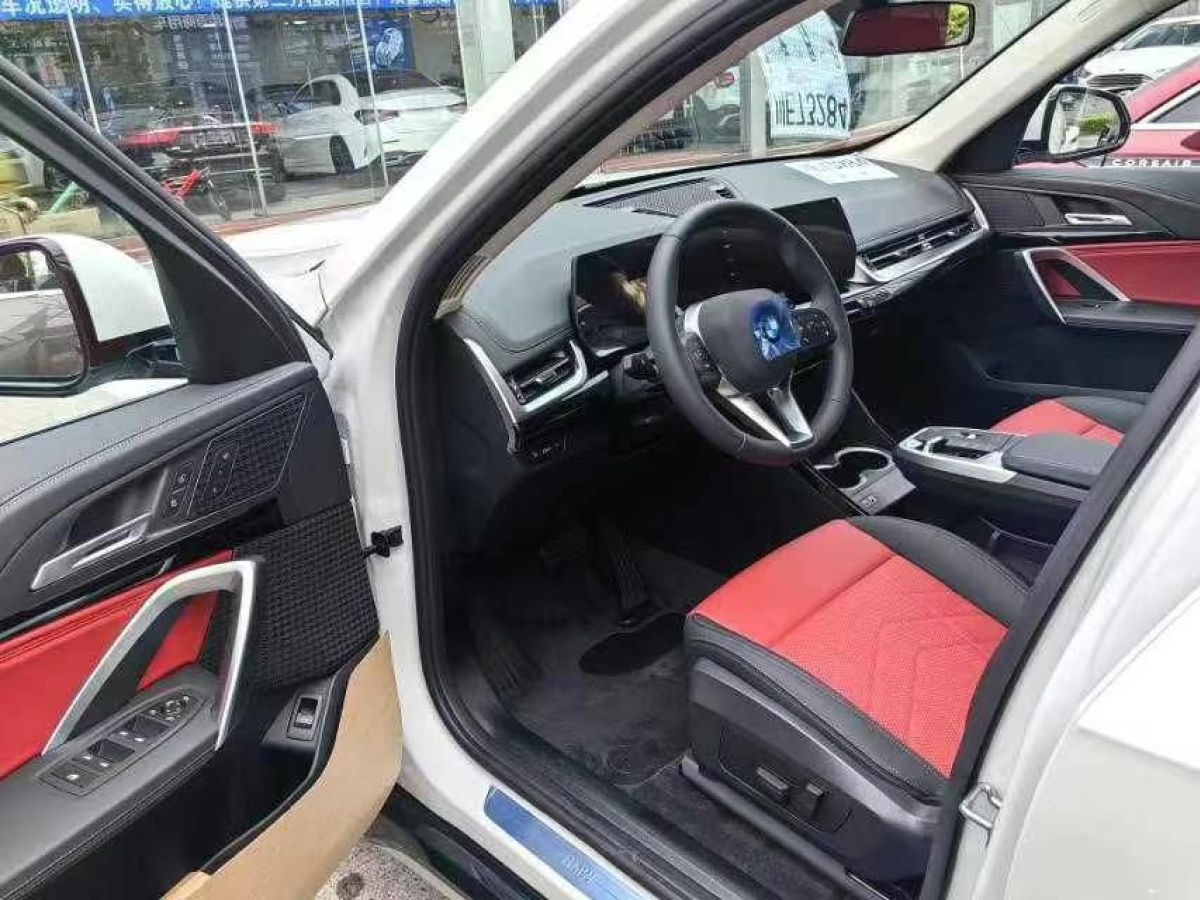 MINI MINI  2025款 1.5T COOPER 經(jīng)典派圖片
