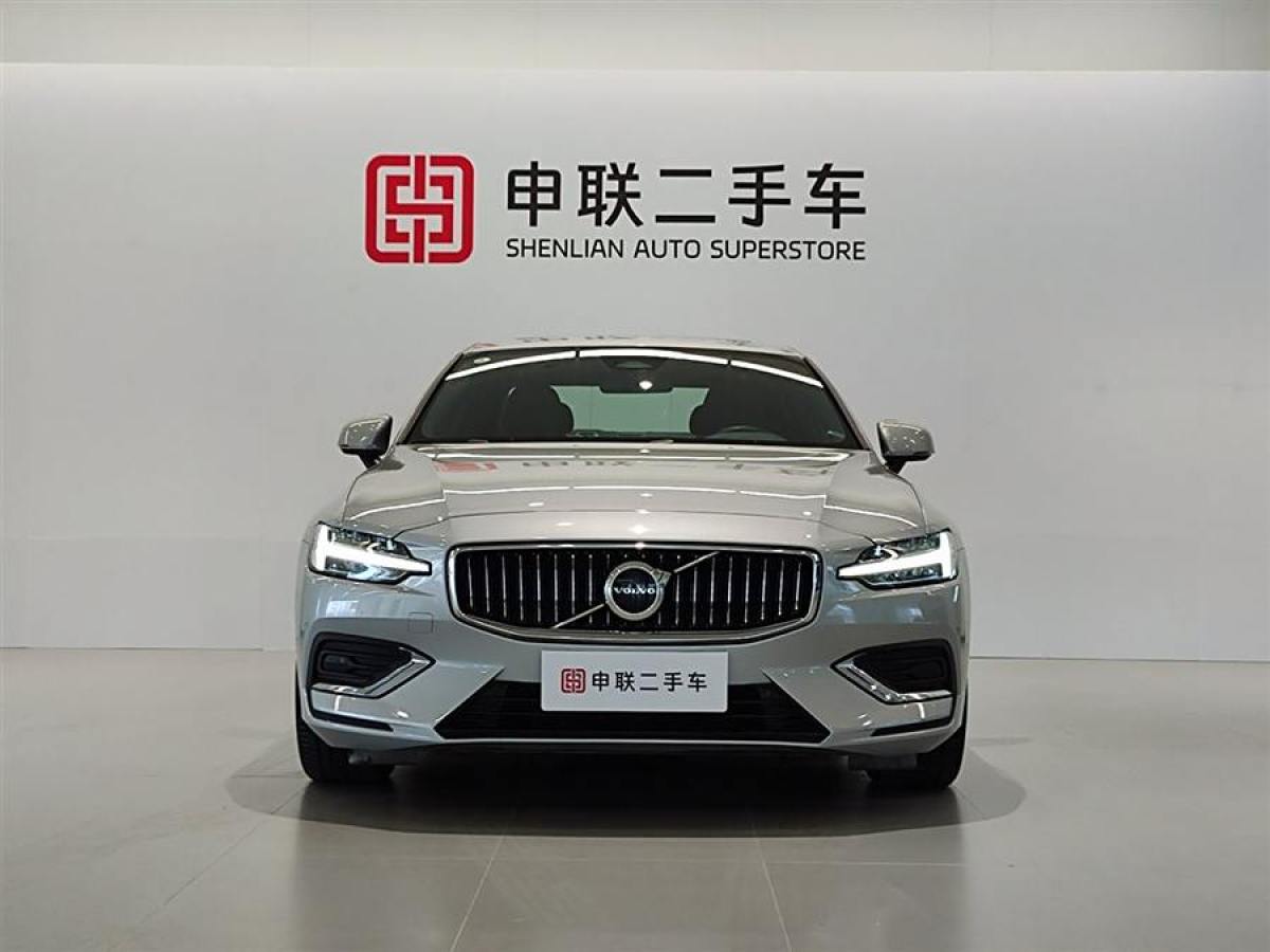 2023年4月沃爾沃 V60  2023款 B4 智逸豪華版