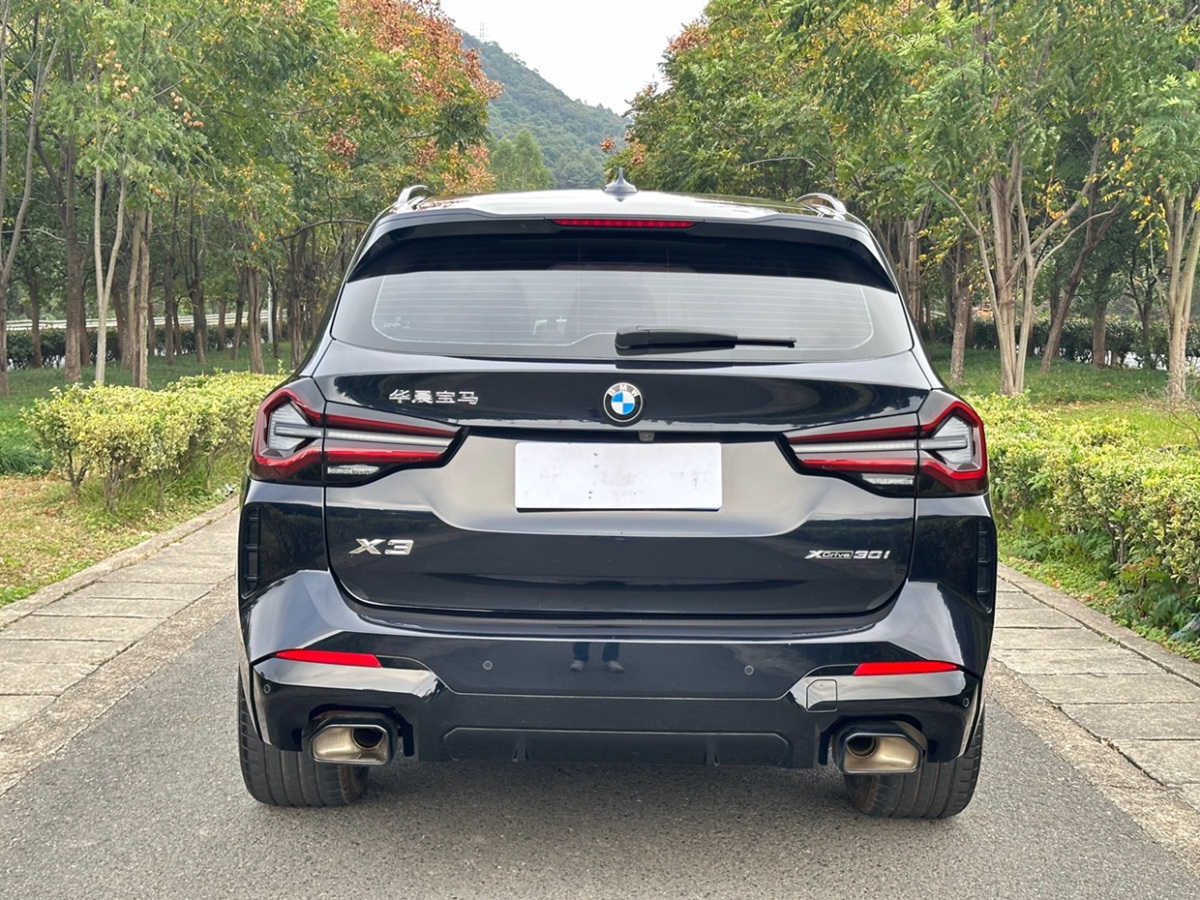 寶馬 寶馬X3  2023款 xDrive30i 領(lǐng)先型 M曜夜套裝圖片