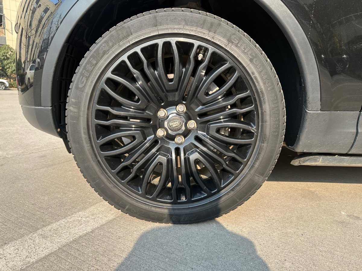路虎 發(fā)現(xiàn)  2014款 3.0 V6 SC SE圖片