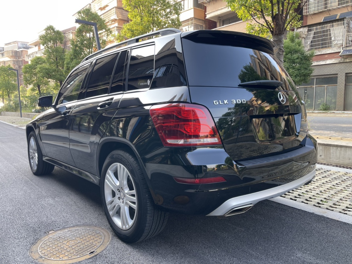 奔馳 奔馳GLK級  2011款 GLK 300 4MATIC 動感型圖片