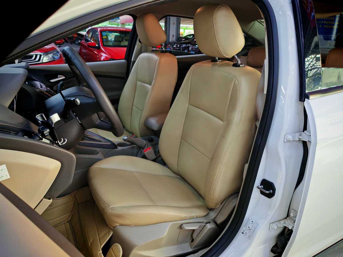 福特 ?？怂? 2012款 三廂 1.6L 自動(dòng)舒適型圖片