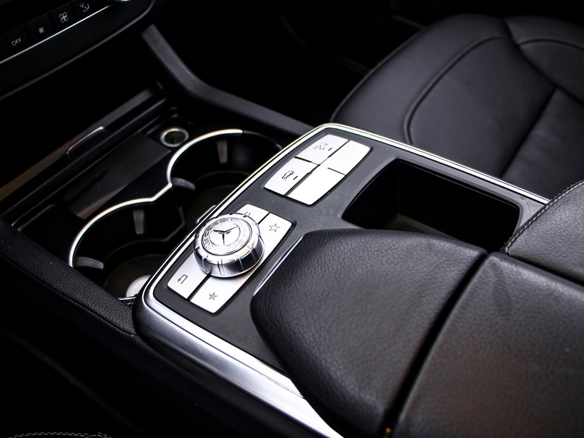 奔驰 奔驰M级  2014款 ML 320 4MATIC图片