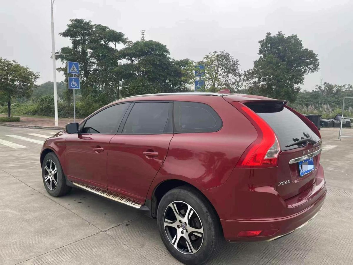 沃爾沃 XC60  2014款 2.0T T5 個(gè)性運(yùn)動(dòng)版(改款)圖片