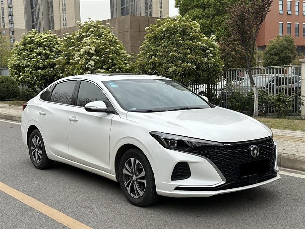 長(zhǎng)安 逸動(dòng)  2020款 PLUS 藍(lán)鯨NE 1.4T GDI DCT尊貴型圖片