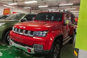BJ40 北京 PLUS 2.0T 自動(dòng)四驅(qū)城市獵人版