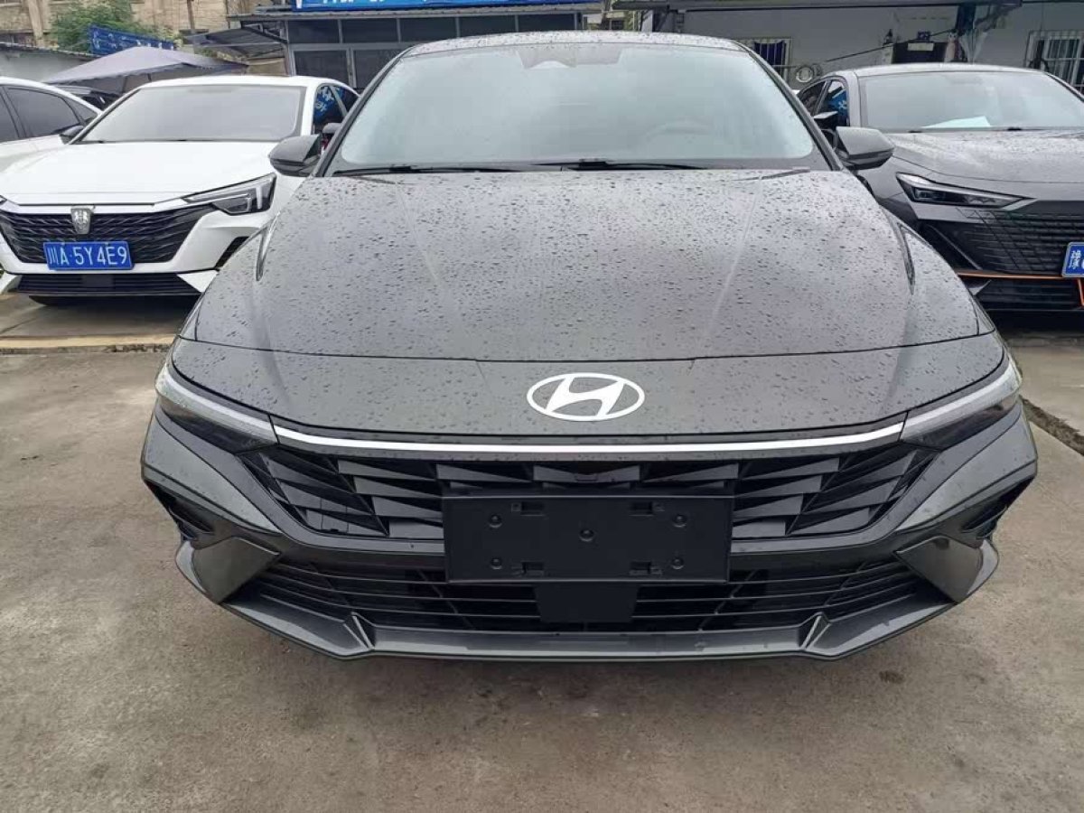現(xiàn)代 伊蘭特  2022款 1.5L CVT GLS領(lǐng)先版圖片