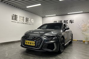 奥迪A3 奥迪 A3L Limousine 35 TFSI 时尚运动型