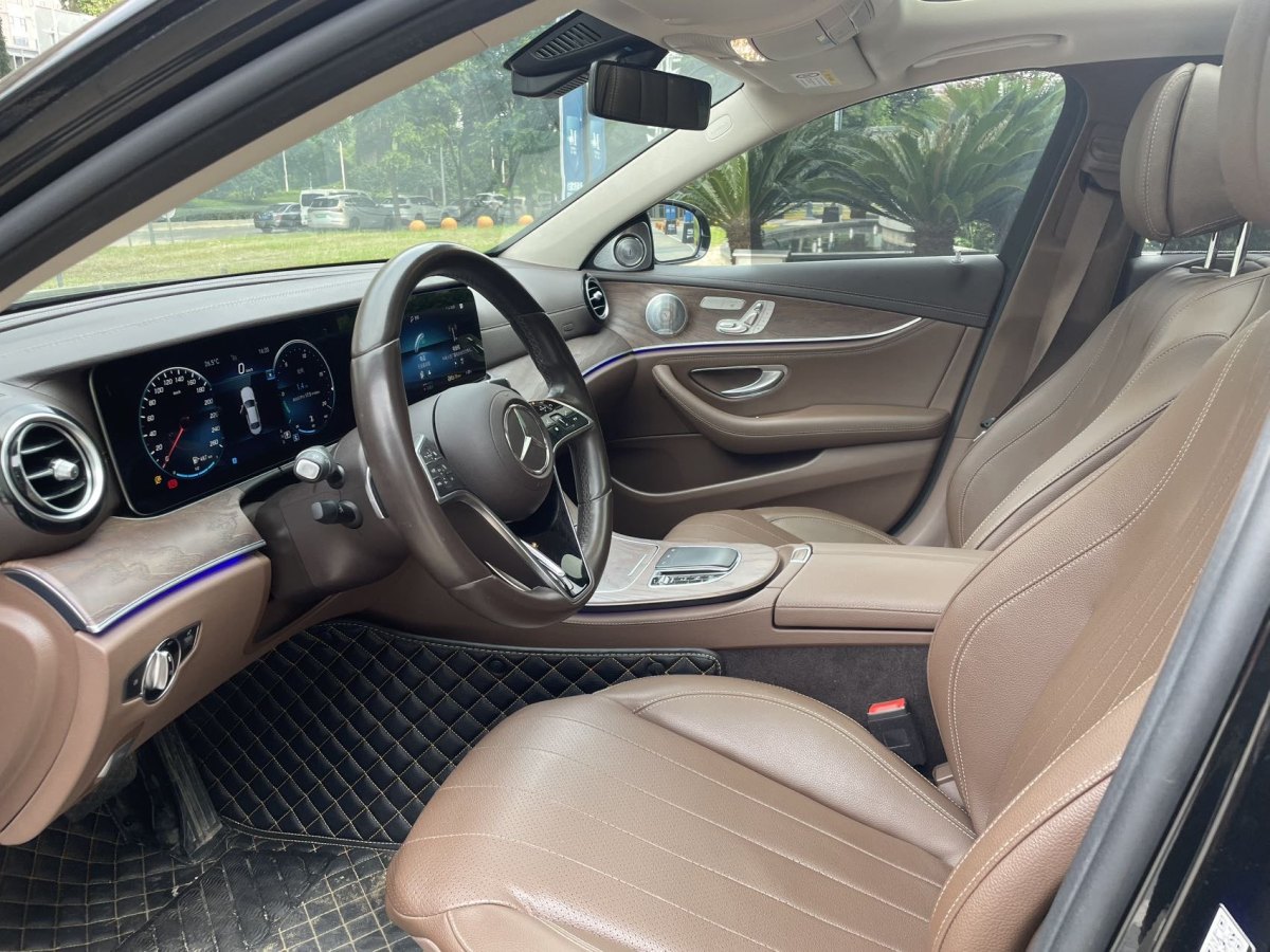 奔馳 奔馳E級  2021款 改款 E 300 L 豪華型圖片