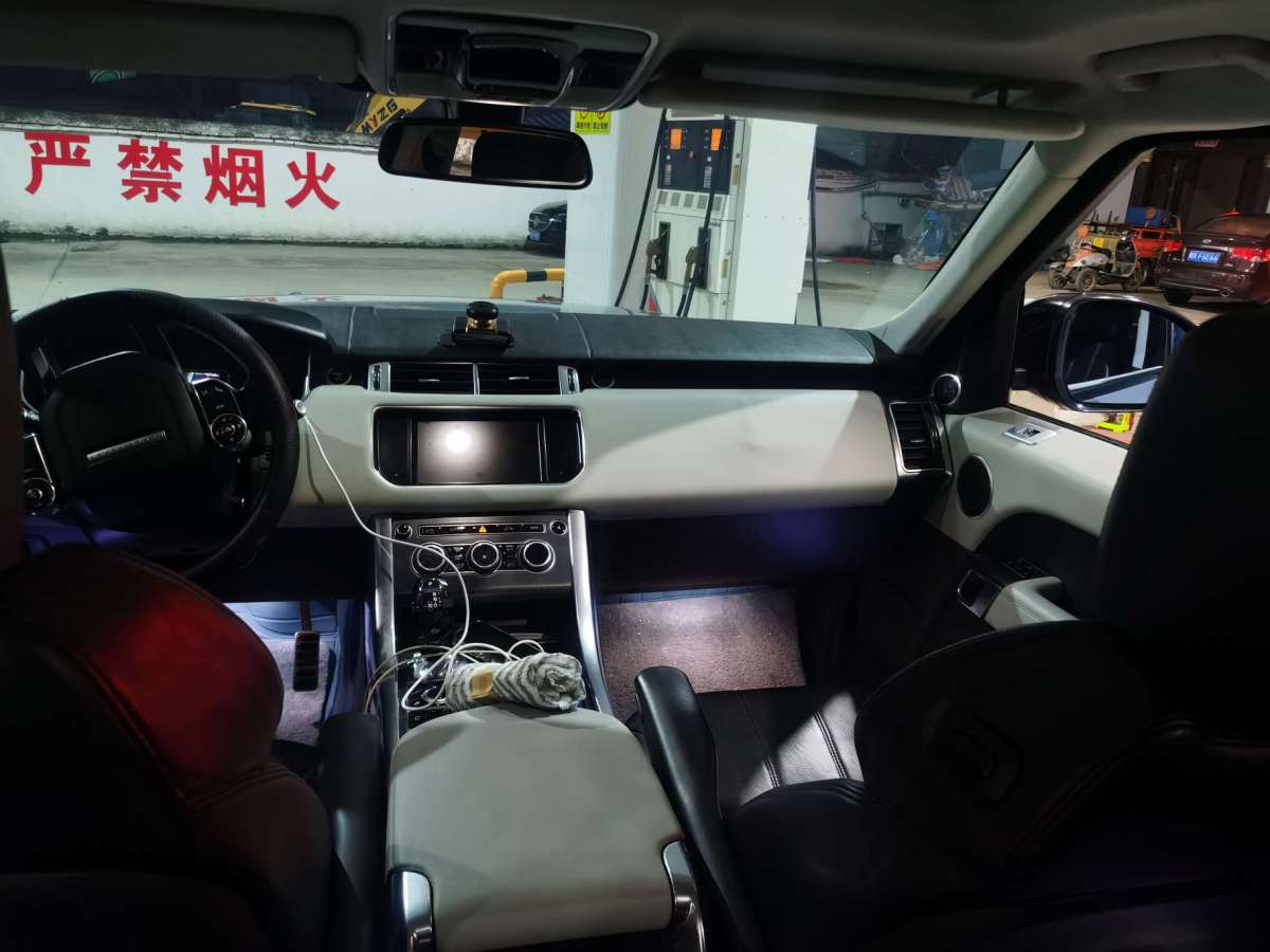 路虎 攬勝運動版  2014款 3.0 V6 SC HSE DYNAMIC圖片