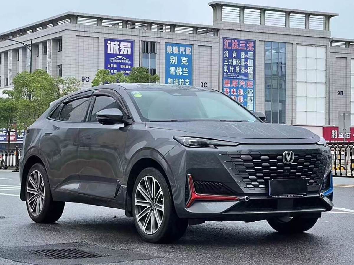 長(zhǎng)安 長(zhǎng)安UNI-K  2021款 2.0T 尊貴型圖片