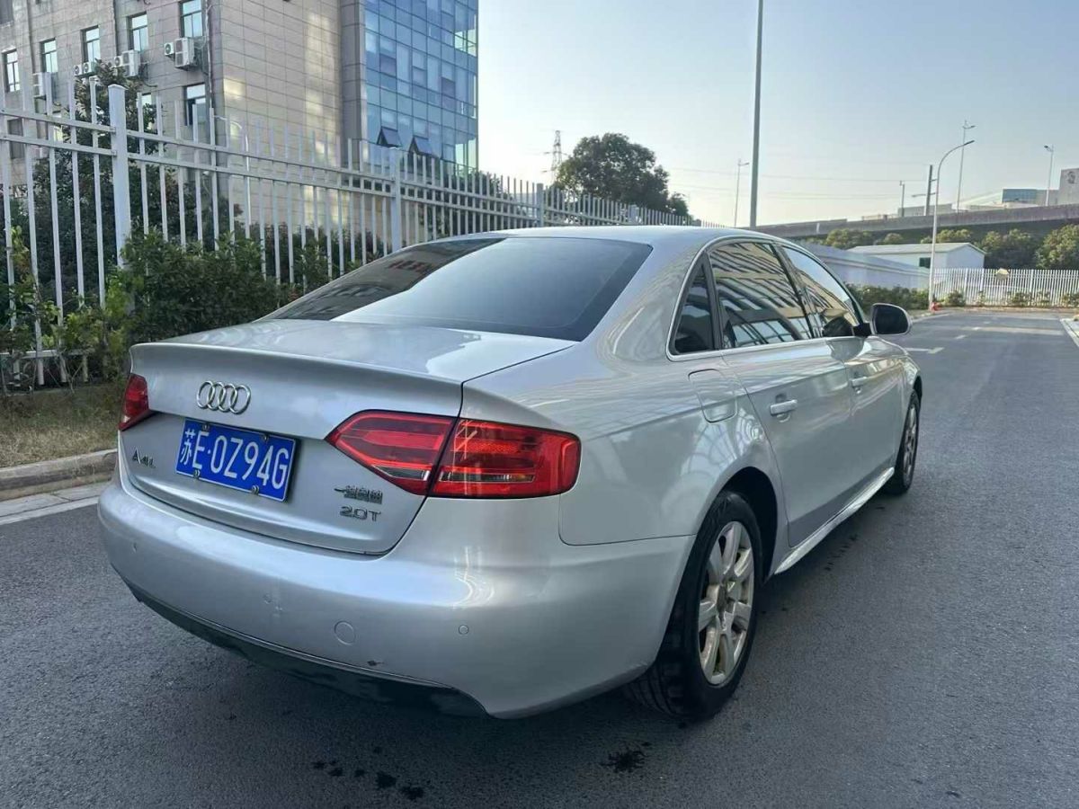 奧迪 奧迪A4L  2009款 2.0 TFSI 技術(shù)型圖片