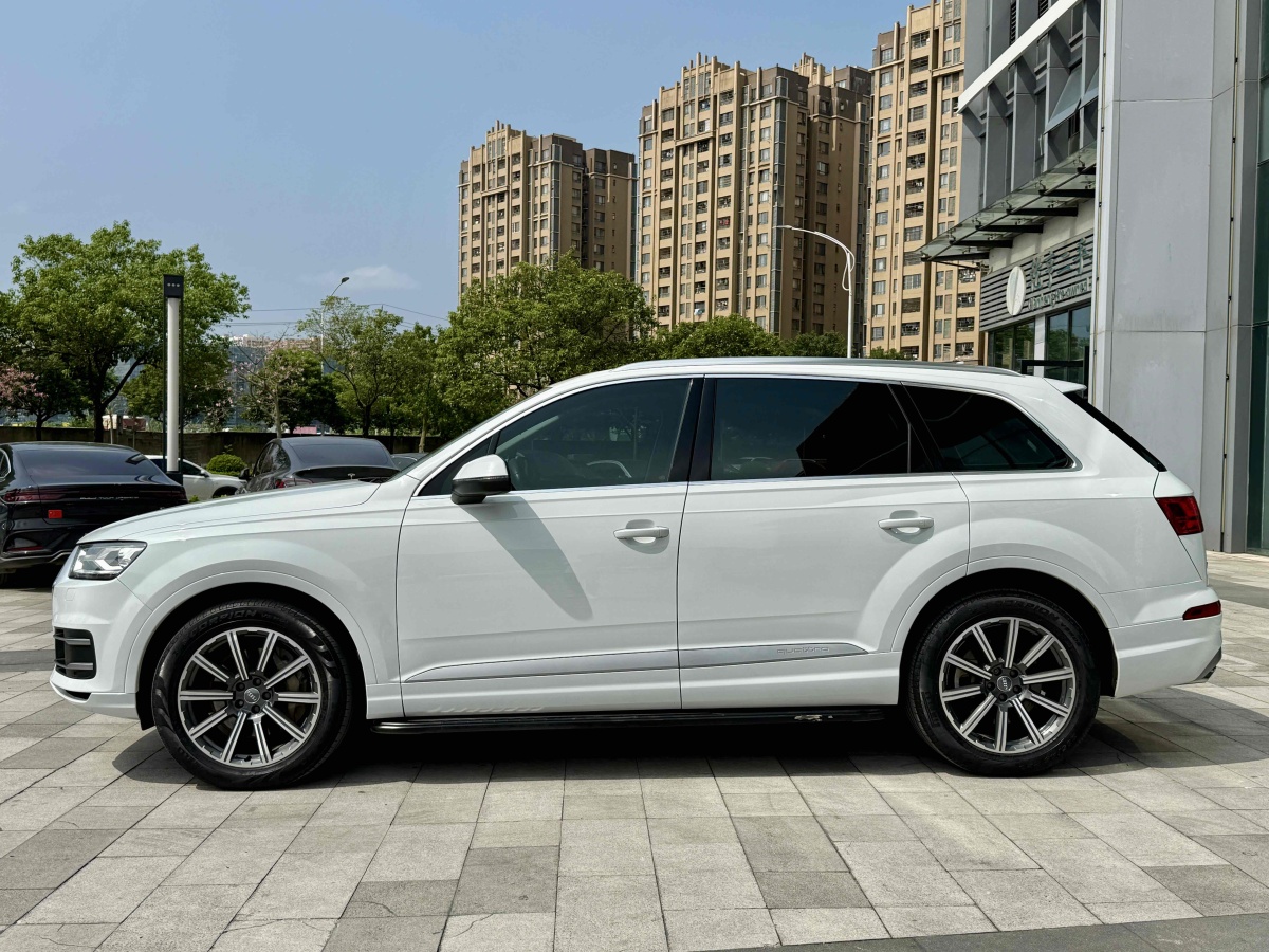 奧迪 奧迪Q7  2016款 45 TFSI 技術(shù)型圖片