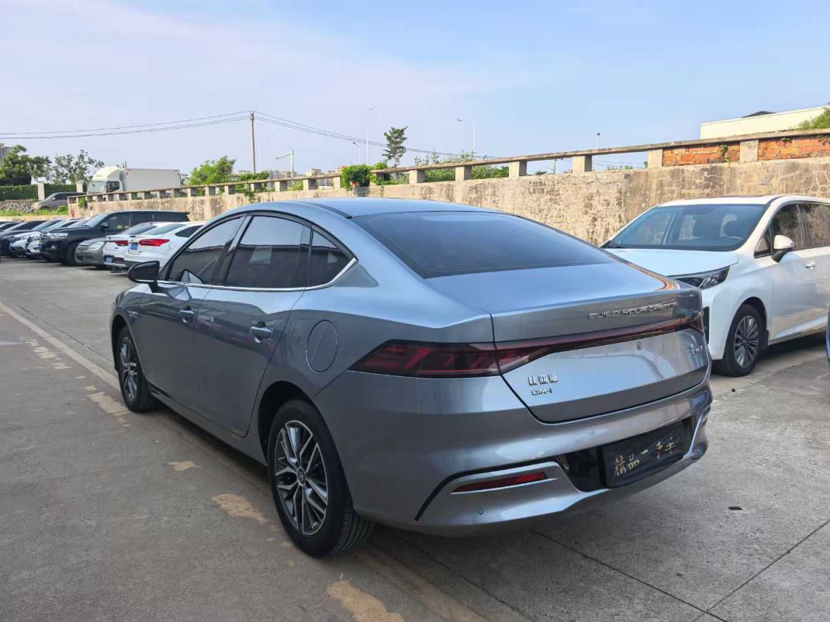 吉利 博瑞GE新能源  2022款 1.5T PHEV 里程升級(jí)版尊貴型圖片