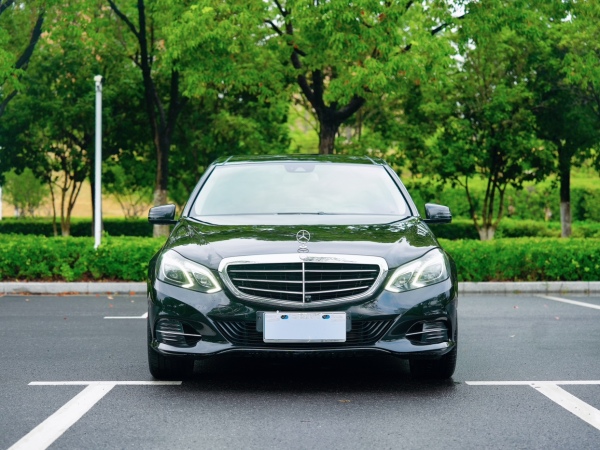 奔驰 奔驰E级  2014款 E 260 L