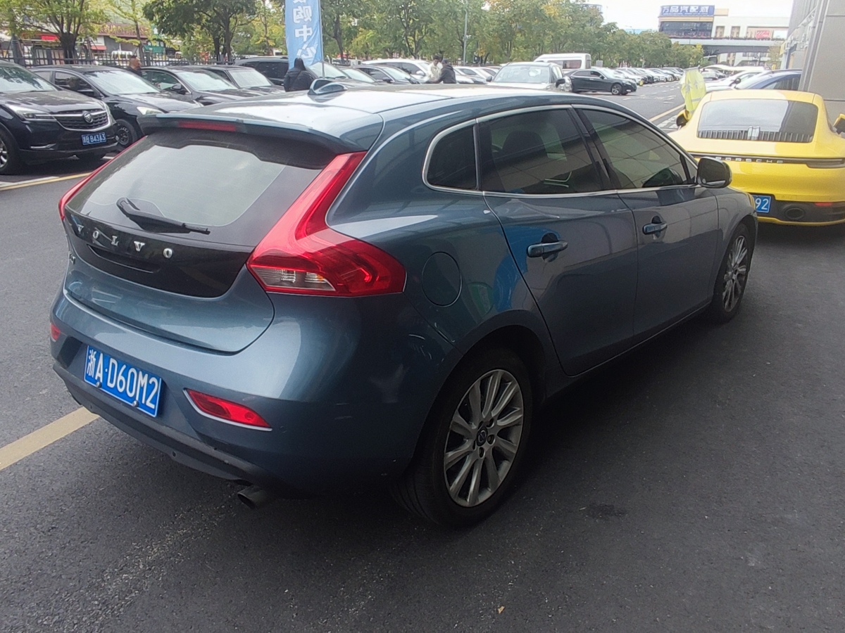 沃爾沃 V40  2014款 2.0T 智雅版圖片