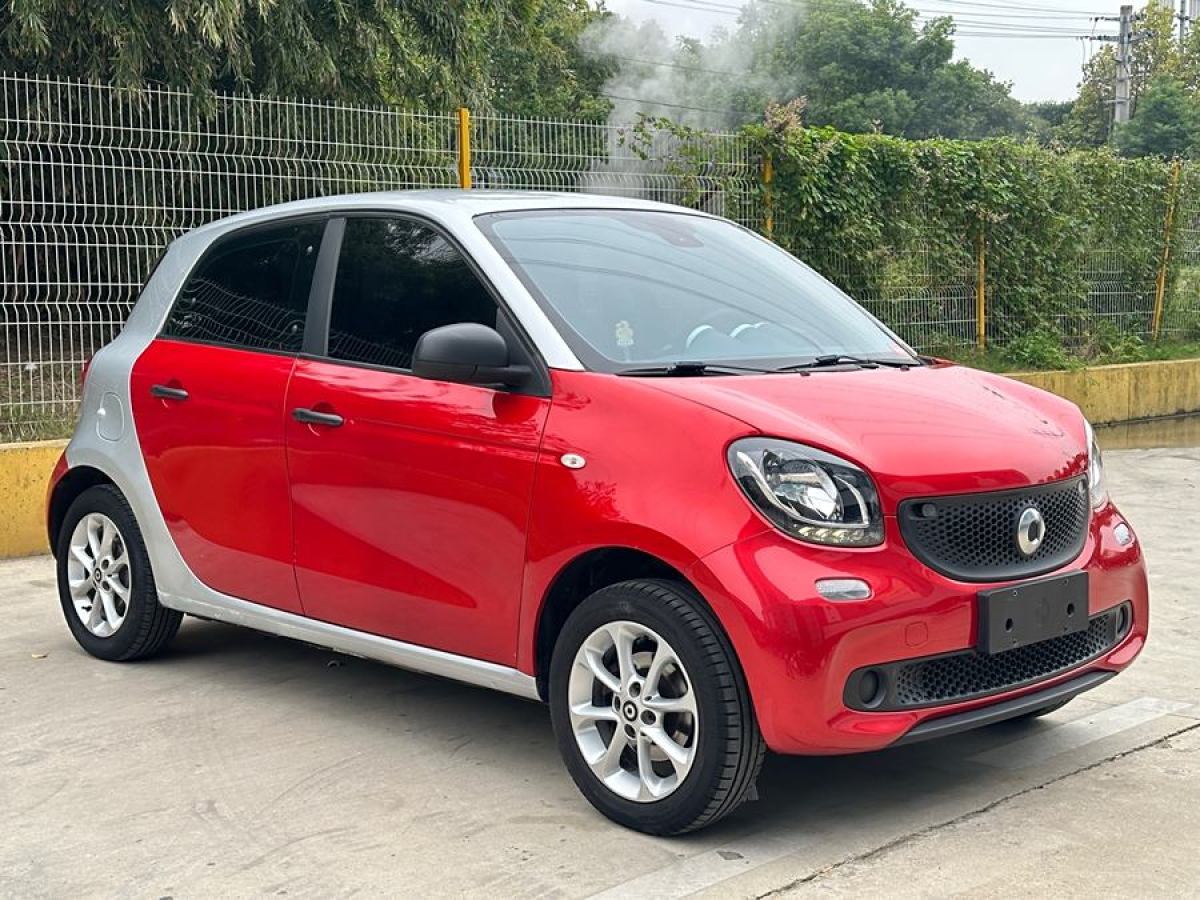 smart forfour  2018款 1.0L 52千瓦靈動版圖片