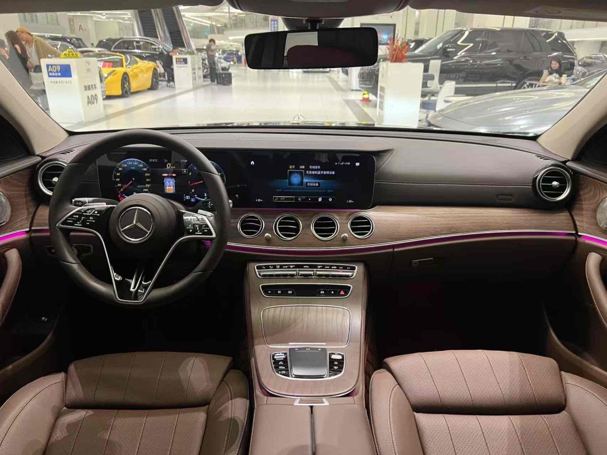 2022年2月奔馳 奔馳E級(jí)  2022款 改款 E 300 L 豪華型