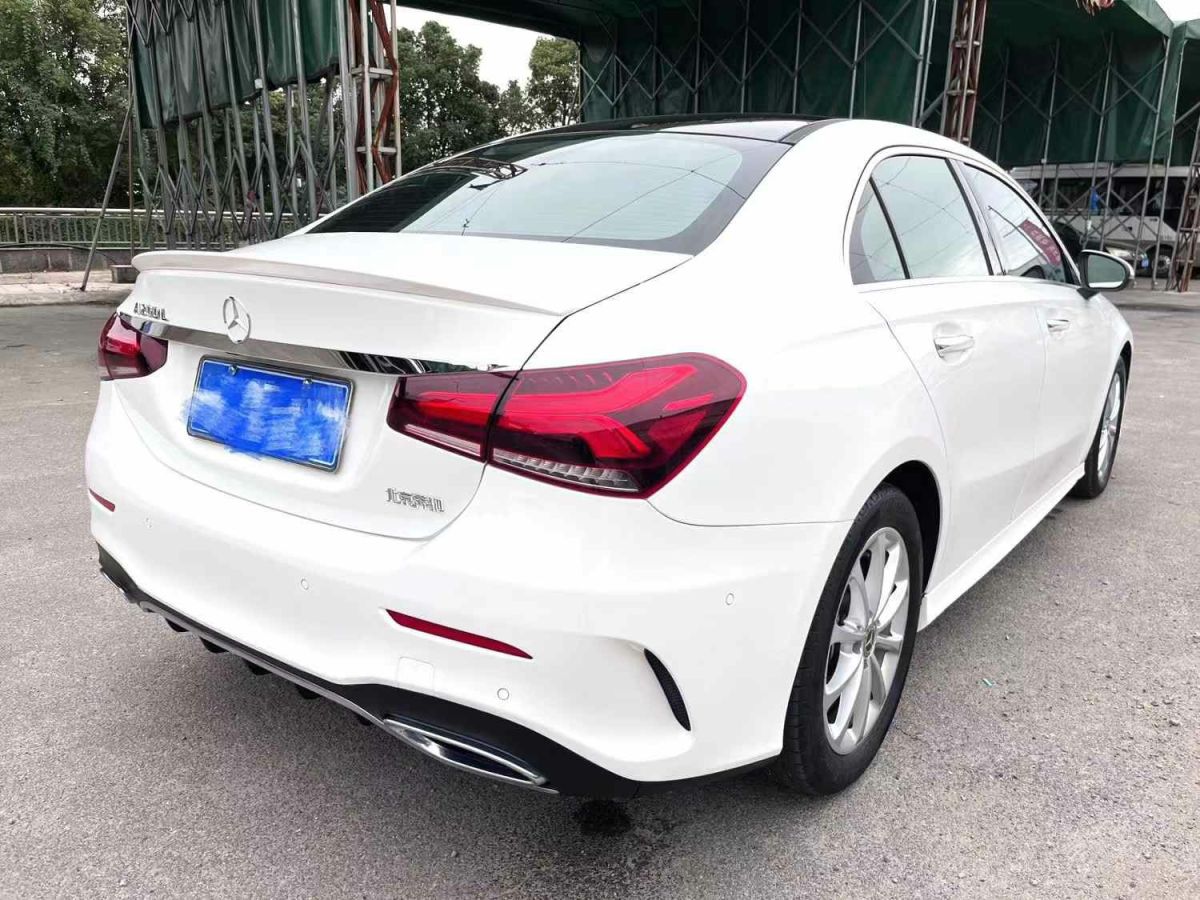 奔馳 奔馳GLE  2019款 GLE 400 4MATIC 臻藏版(特殊配置)圖片