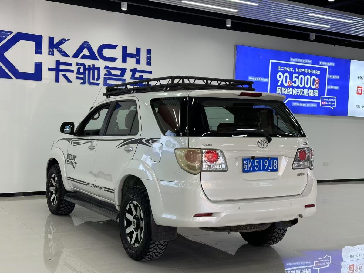 豐田 Fortuner  2015款 2.7L 標(biāo)準(zhǔn)版圖片