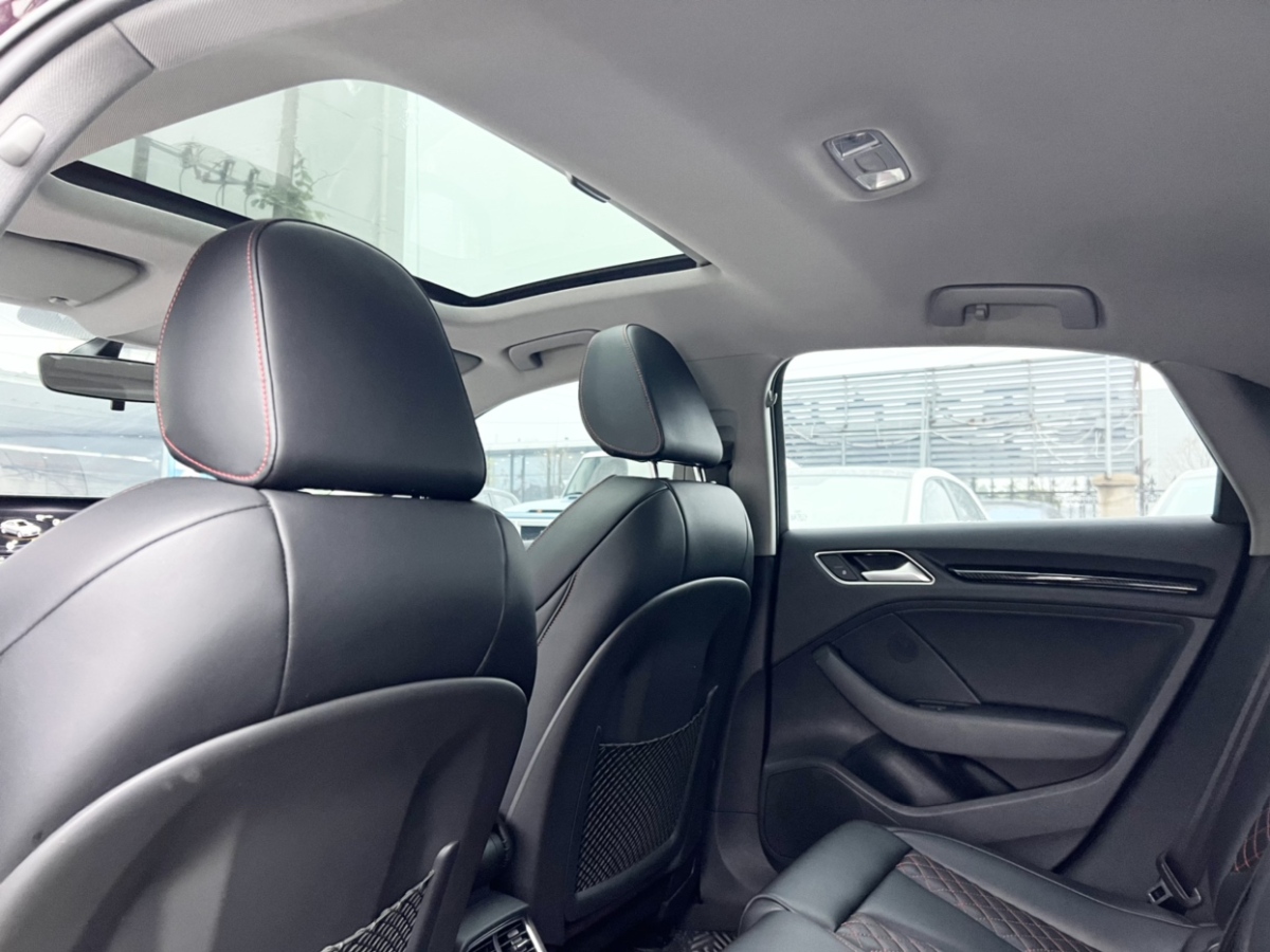 奥迪 奥迪A3  2017款 Limousine 35 TFSI 运动型图片