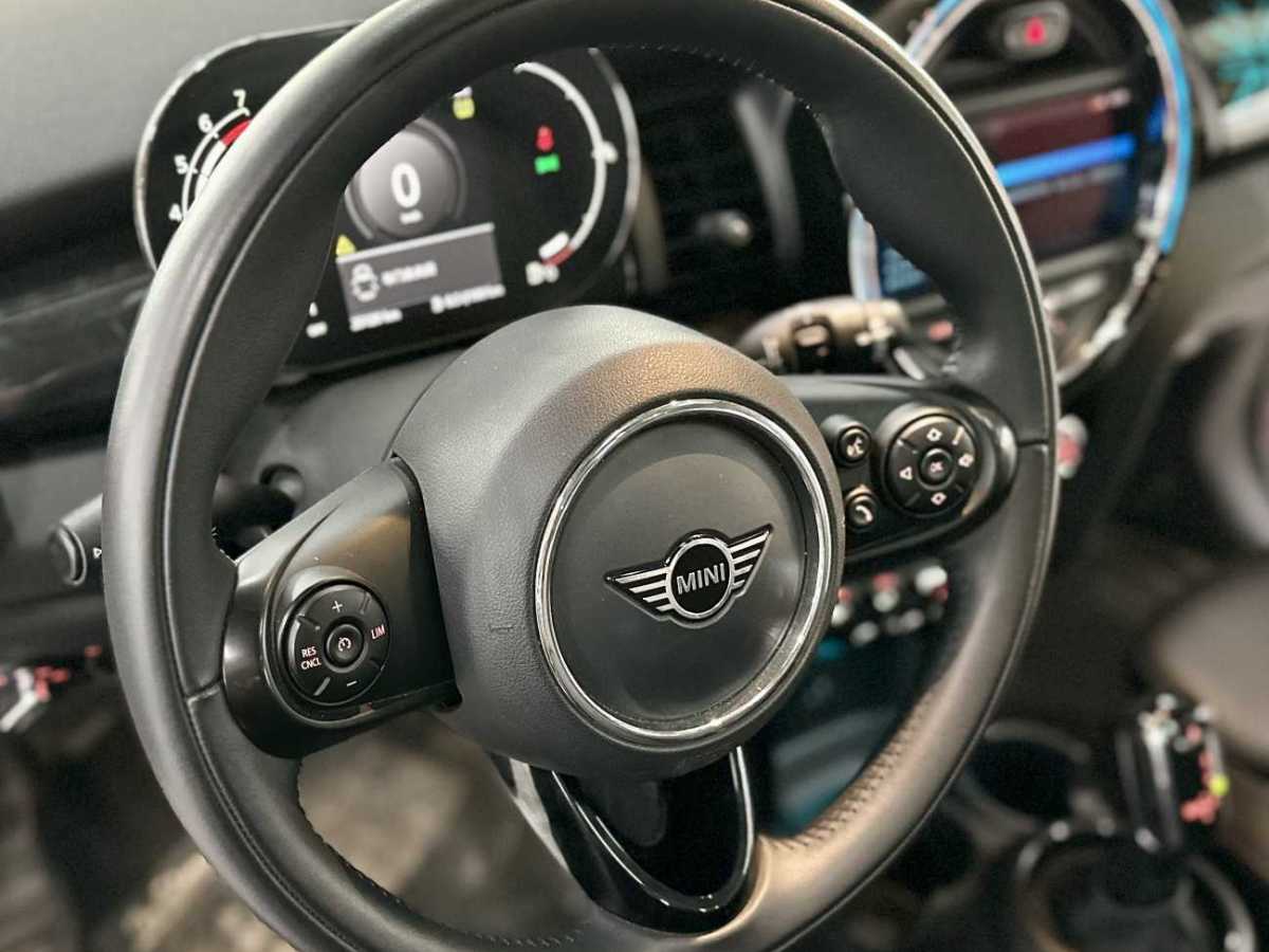 2020年12月MINI MINI  2020款 1.5T COOPER 經(jīng)典派 五門版