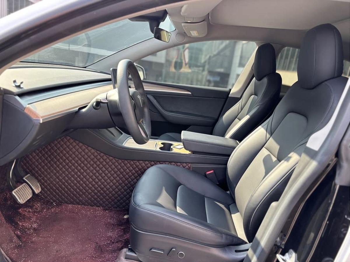 特斯拉 Model Y  2022款 改款 后輪驅(qū)動(dòng)版圖片