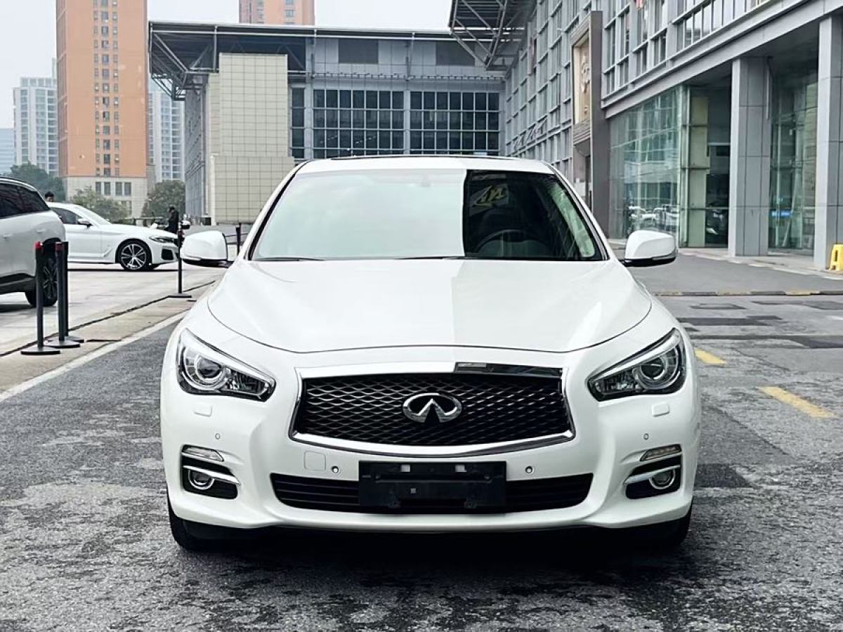 2016年8月英菲尼迪 Q50L  2016款 2.0T 舒適版